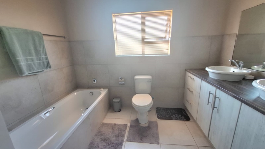 3 Bedroom Property for Sale in Stilbaai Wes Western Cape